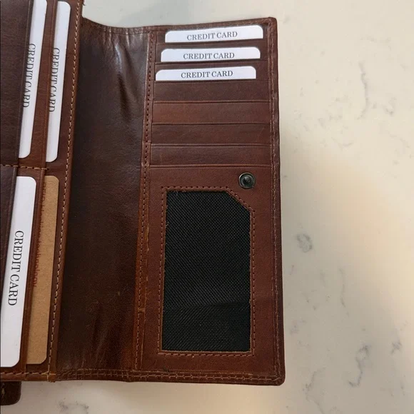 John’s Creek Leather Company RFID Wallet - Picture 4 of 5